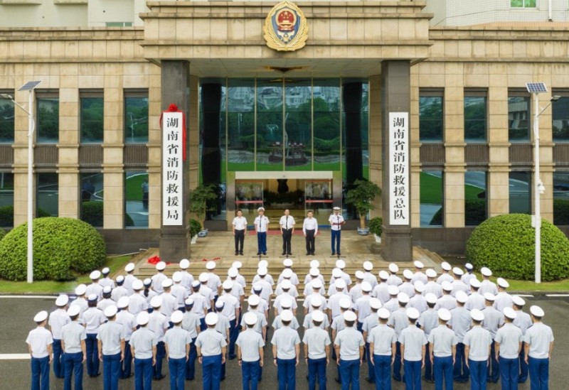 嚴(yán)查資質(zhì)、練兵如火、盯防新能源——湖南消防筑牢春季“硬核防線”